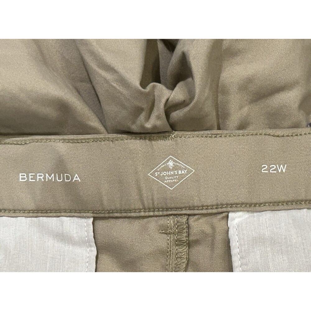 NWT St.John's Bay Mid Rise Khaki Bermuda Shorts Women's size 22W - Picture 8 of 8